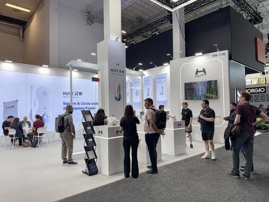 HUTT π10 Window Cleaning Robot Makes Global Debut at IFA2025
